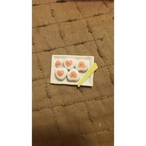 L.O.L. Surprise! Merbaby Family Exclusive Sushi TV Food Tray lol